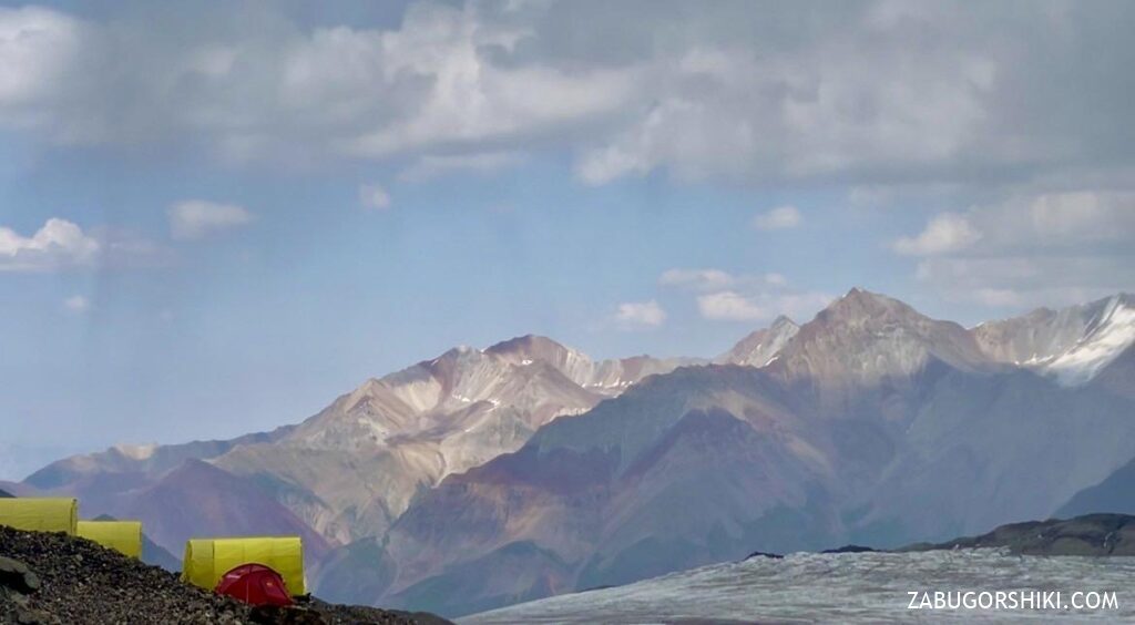 Tents at Camp 1 on the moraine at 4,400 m, Lenin Peak