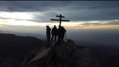 Пик Аксайский (3735 м): восхождение за день, маршрут через Юкон